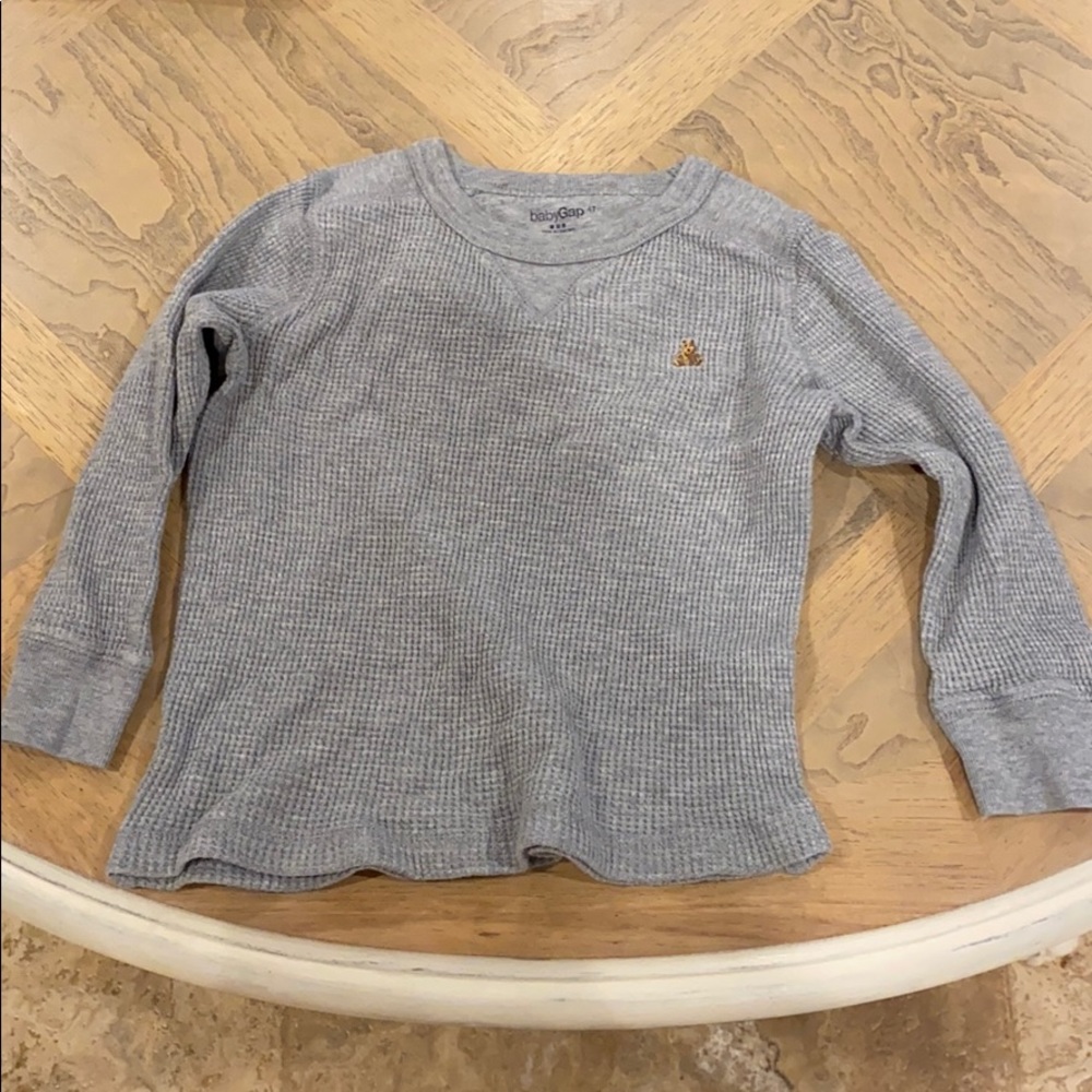 Kids gray long sleeve shirt